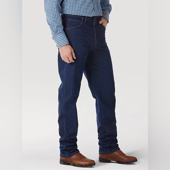 WRANGLER® FR FLAME RESISTANT RELAXED FIT JEAN IN PREWASH - Picture 2 of 7